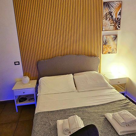 B&B Napoli Centrale Room&Jacuzzi Ngoại thất bức ảnh