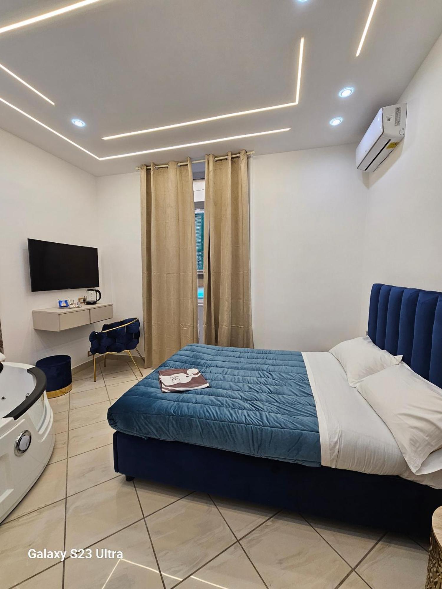 B&B Napoli Centrale Room&Jacuzzi Ngoại thất bức ảnh